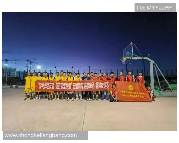 南京篮球队团队协作深度解析与其他球队的对比分析 南京篮球队团队协作深度解析与其他球队的对比分析