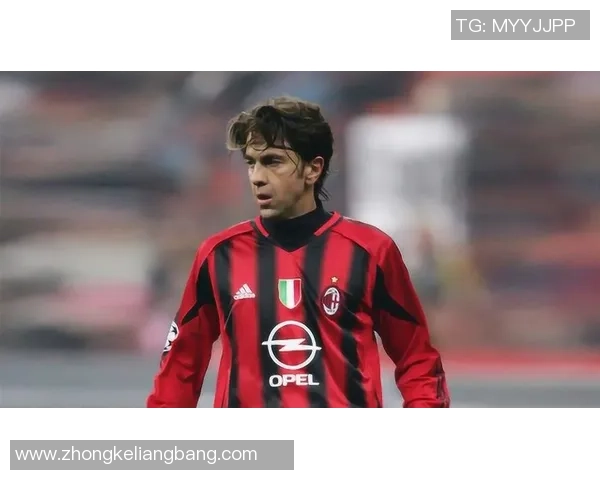 意大利现役足球明星壁纸精选展示让你感受足球魅力与激情 意大利现役足球明星壁纸精选展示让你感受足球魅力与激情