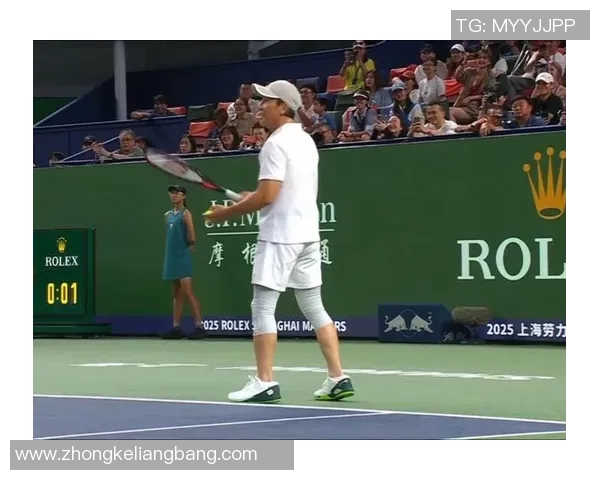 赛后分析:上海网球队与成都网球队的战术意识与表现对比 赛后分析:上海网球队与成都网球队的战术意识与表现对比